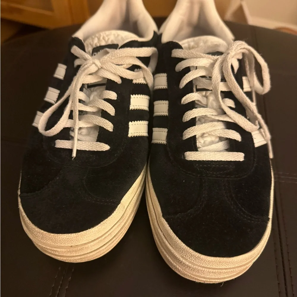 Adidas women’s platform gazelles - Picture 2 of 5